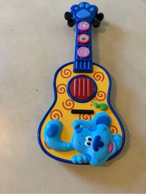 Blues Clues Guitar Toy - Kids Musical Play Guitar It Works !